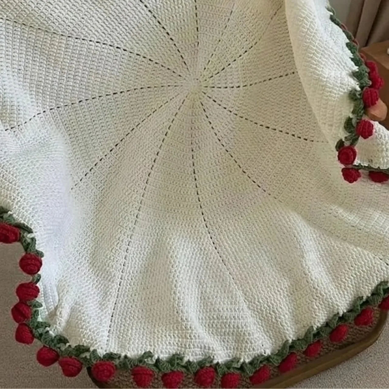 Rose Wrap - كروشيه يدوي فاخر من متجر فيرولا